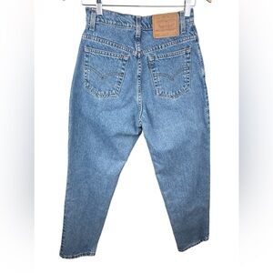 Vintage Levi’s jeans 550 sizes small straight legs high rise